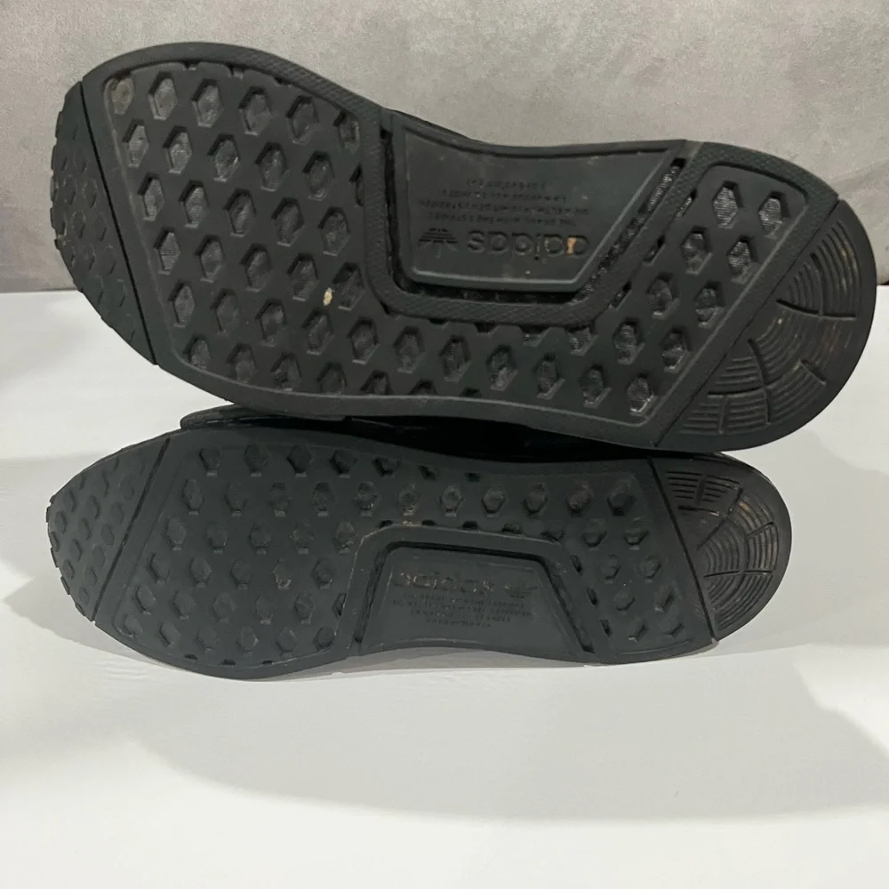 Adidas NMD R2 PK Triple Black‎
